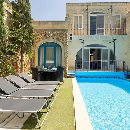 Villa Charming And Tranquil Farmhouse In A Cul De Sac *