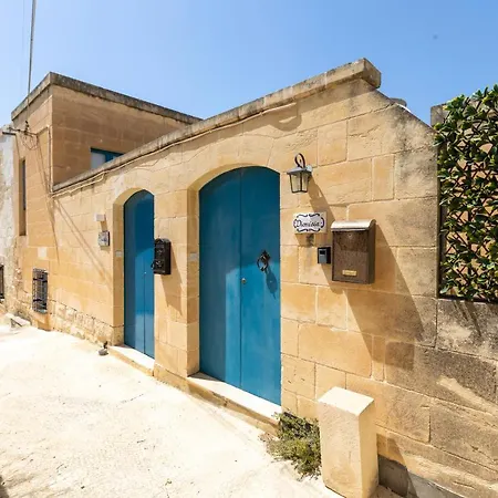 Villa Charming And Tranquil Farmhouse In A Cul De Sac